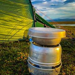 Zelten im Oviksfjäll und gutes warmes Essen vom Trangia-Kocher